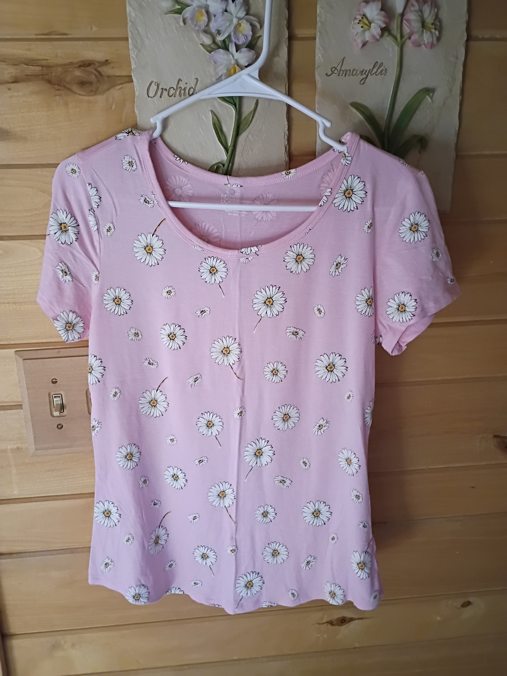 No Boundaries Pink Daisy Print Short Sleeve Top